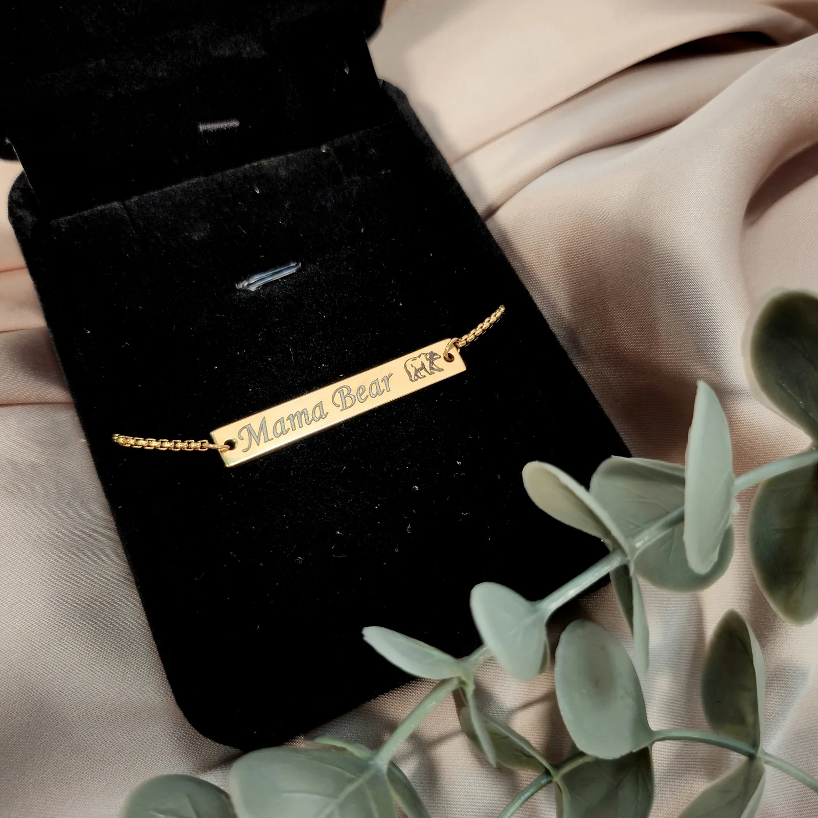 Engraved stainless necklace